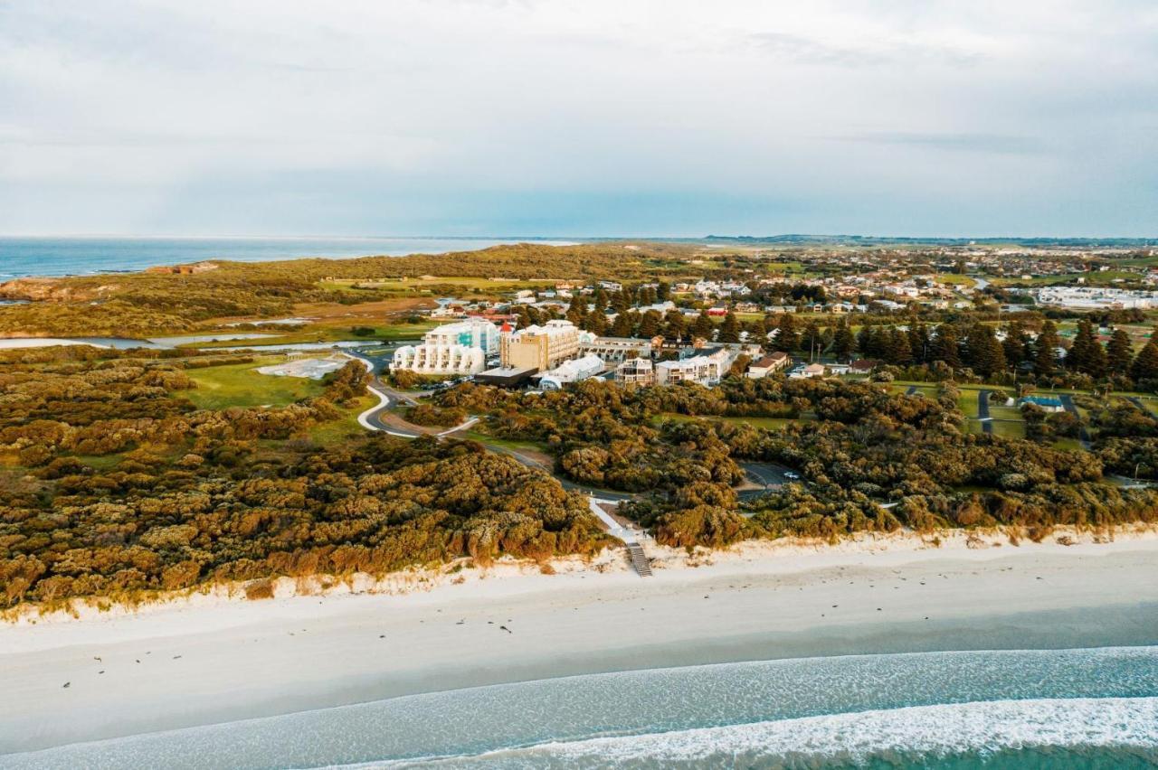 Deep Blue Hotel & Hot Springs Warrnambool Exteriör bild